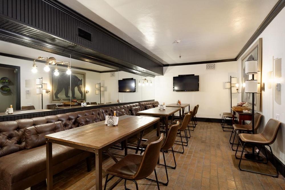 Independence Square 304, Stylish Hotel Room With Downtown Views & Great Location Aspen Exterior foto